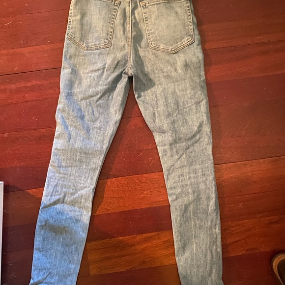 Reformation Ultra High and Skinny Jeans in Cyprus, 26 - Picture 3 of 4